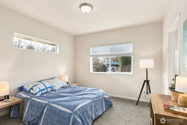 7755 29th Avenue NW, Seattle, WA 98117