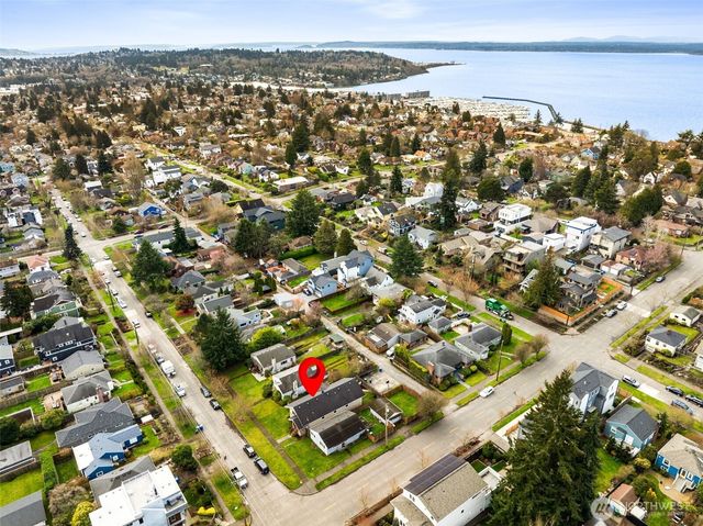 7755 29th Avenue NW, Seattle, WA 98117