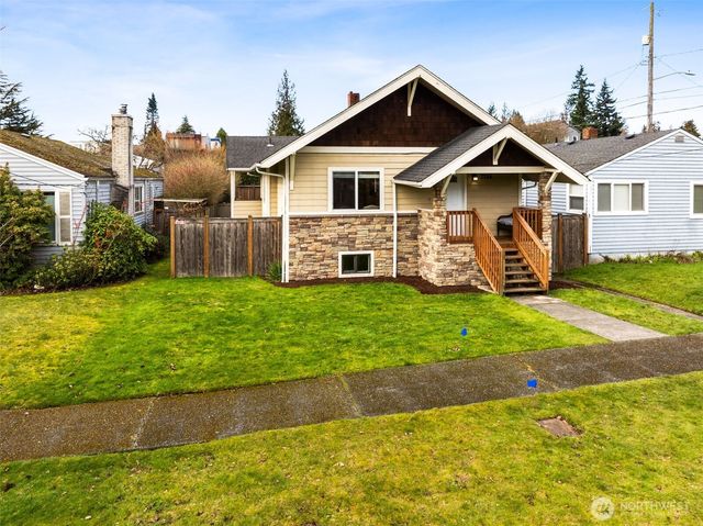 7755 29th Avenue NW, Seattle, WA 98117