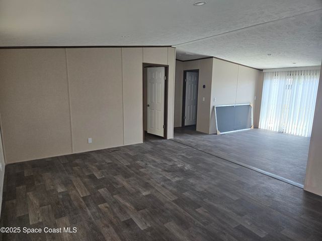 2534 Amberly Road NE, Palm Bay, FL 32905