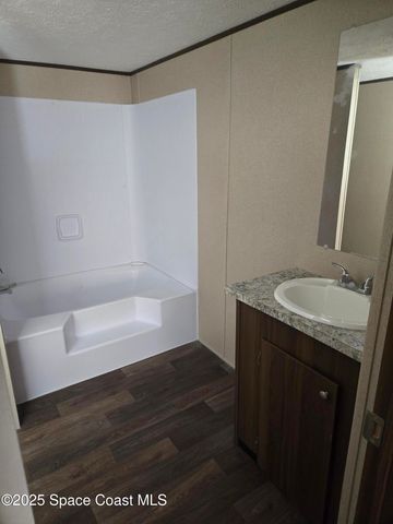 2534 Amberly Road NE, Palm Bay, FL 32905