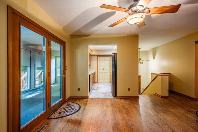 1081 N Eastwood DRIVE, Silver Lake, WI 53170