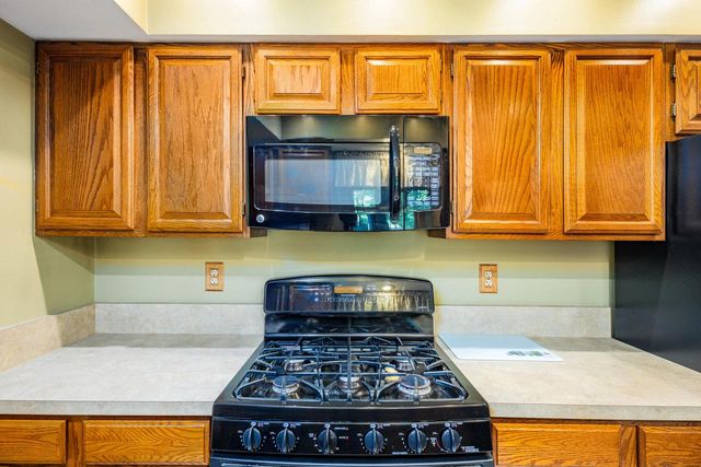 1081 N Eastwood DRIVE, Silver Lake, WI 53170