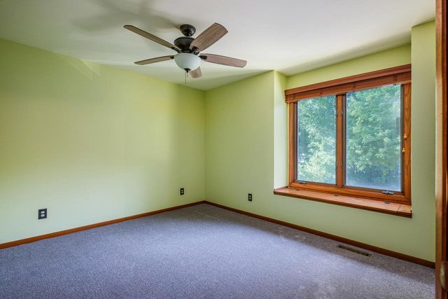 1081 N Eastwood DRIVE, Silver Lake, WI 53170