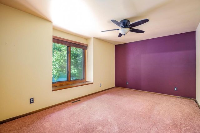 1081 N Eastwood DRIVE, Silver Lake, WI 53170