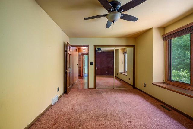 1081 N Eastwood DRIVE, Silver Lake, WI 53170