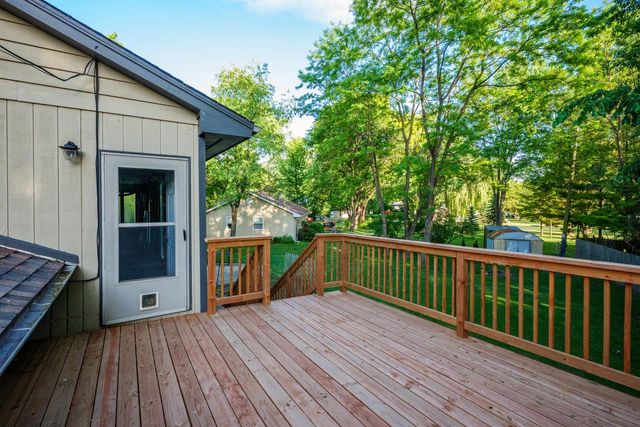 1081 N Eastwood DRIVE, Silver Lake, WI 53170