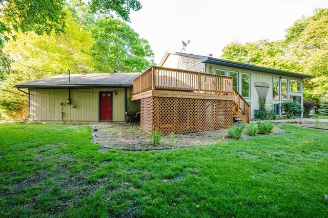 1081 N Eastwood DRIVE, Silver Lake, WI 53170
