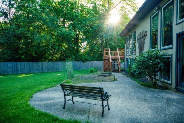 1081 N Eastwood DRIVE, Silver Lake, WI 53170