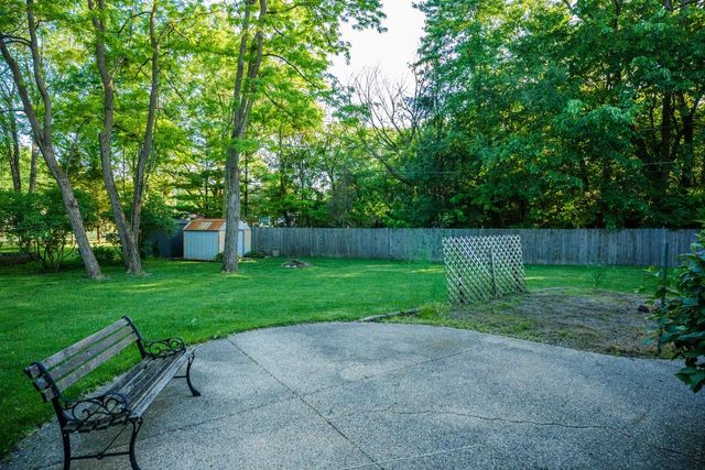 1081 N Eastwood DRIVE, Silver Lake, WI 53170
