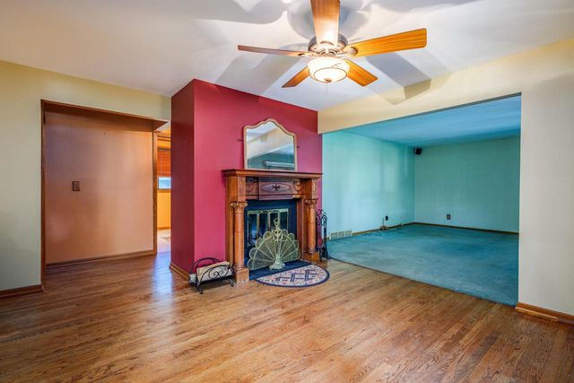1081 N Eastwood DRIVE, Silver Lake, WI 53170