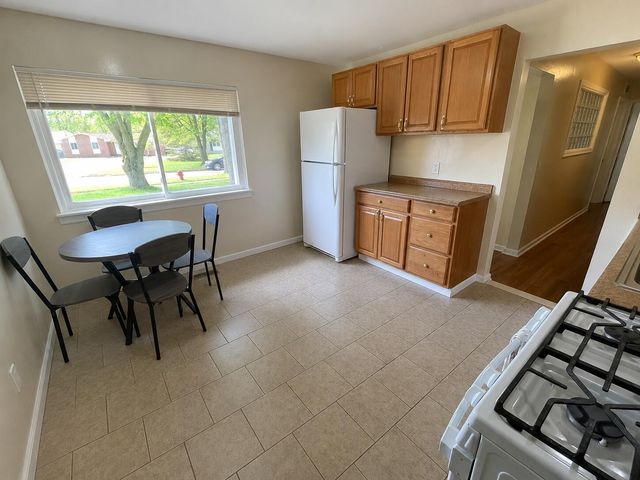 41900 Arthur Street, Van Buren Twp, MI 48111