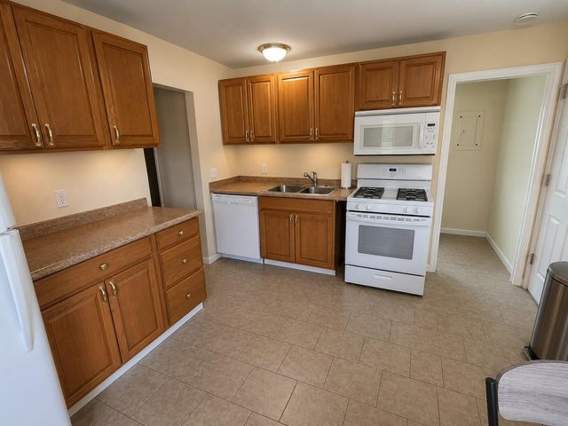 41900 Arthur Street, Van Buren Twp, MI 48111