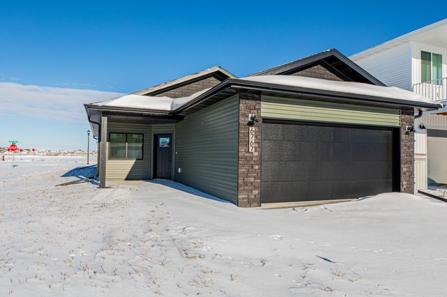 6767 66th Avenue S, Horace, ND 58047