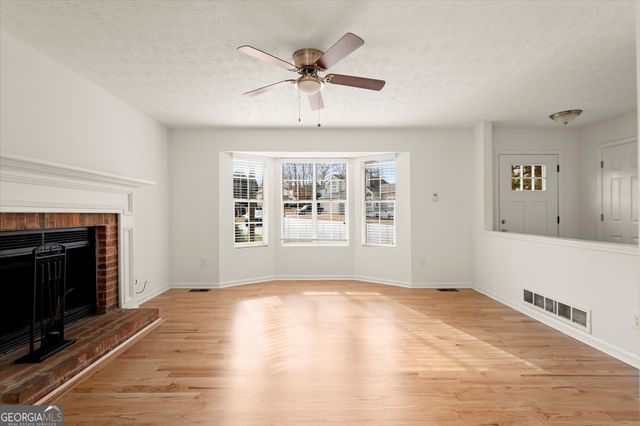 5984 Brookside Court SE, Mableton, GA 30126