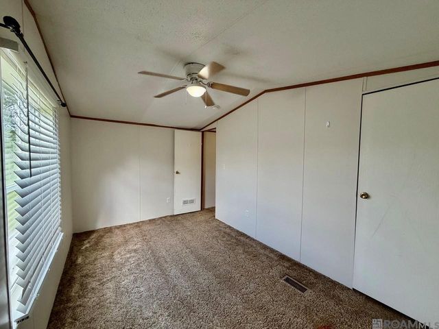 44036 Loop Rd, Prairieville, LA 70769