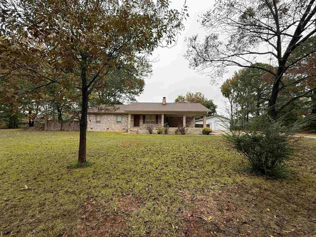 100 Fortson Dr, Cabot, AR 72023