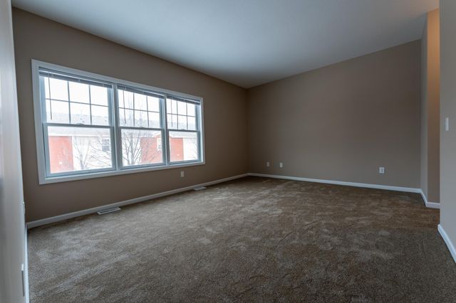 3371 Hazel Trail B, Woodbury, MN 55129