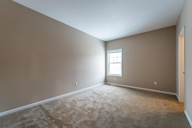 3371 Hazel Trail B, Woodbury, MN 55129