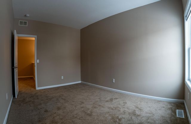 3371 Hazel Trail B, Woodbury, MN 55129