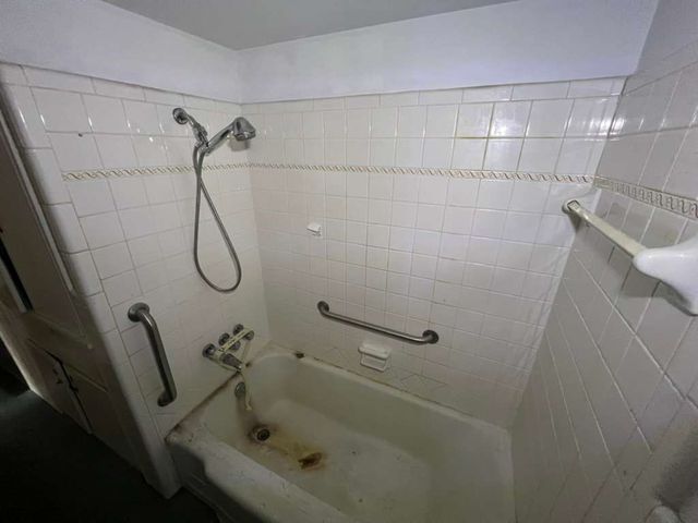 2477 Pinebluff Drive, Dallas, TX 75228