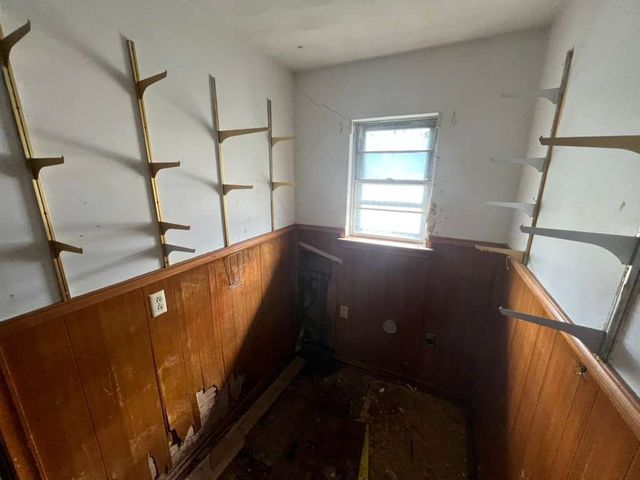 2477 Pinebluff Drive, Dallas, TX 75228