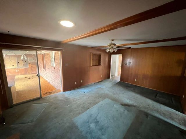 2477 Pinebluff Drive, Dallas, TX 75228