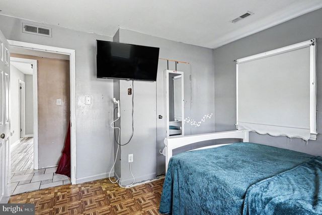103 N JOHNSON RD, Sterling, VA 20164
