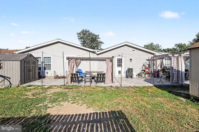103 N JOHNSON RD, Sterling, VA 20164