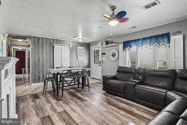 103 N JOHNSON RD, Sterling, VA 20164