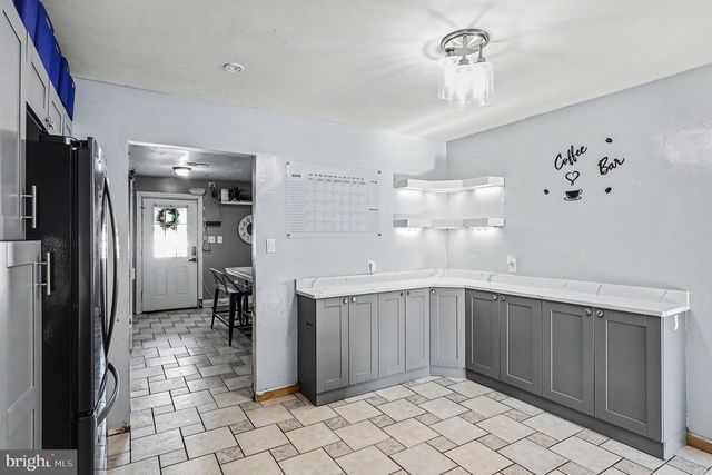 103 N JOHNSON RD, Sterling, VA 20164