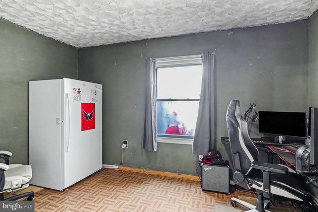 103 N JOHNSON RD, Sterling, VA 20164