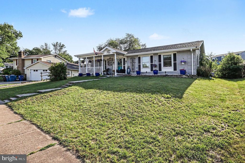 103 N JOHNSON RD, Sterling, VA 20164