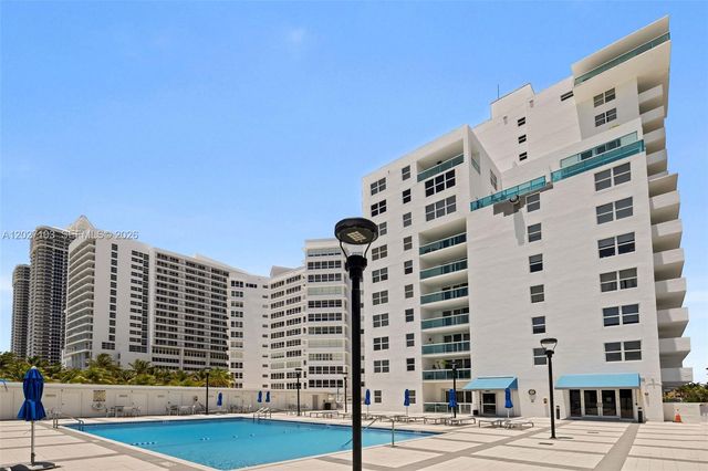 5001 Collins Avenue 1E, Miami Beach, FL 33140