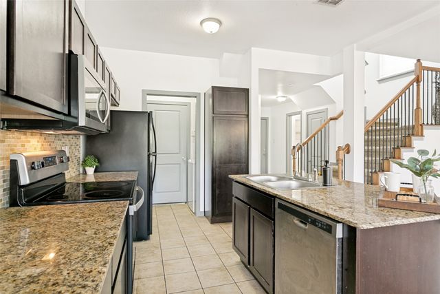 3957 Vista Mar Drive, Fort Worth, TX 76040