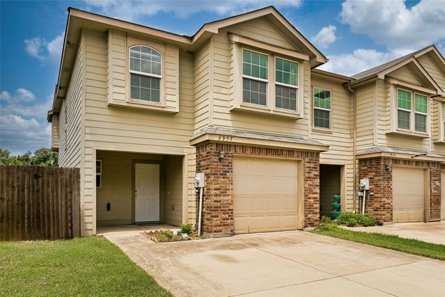 3957 Vista Mar Drive, Fort Worth, TX 76040