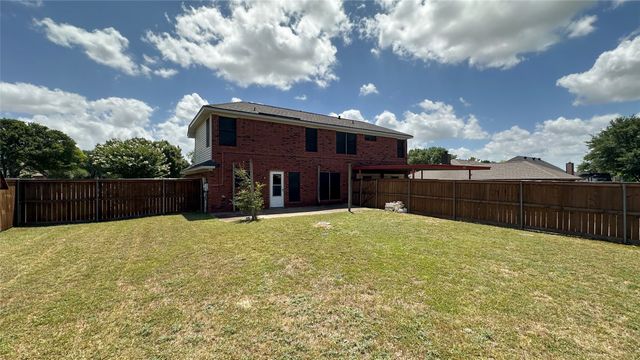 1409 Essex Drive, Desoto, TX 75115