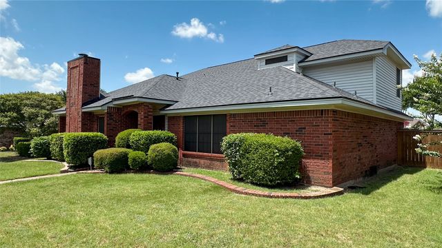 1409 Essex Drive, Desoto, TX 75115
