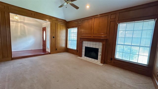 1409 Essex Drive, Desoto, TX 75115