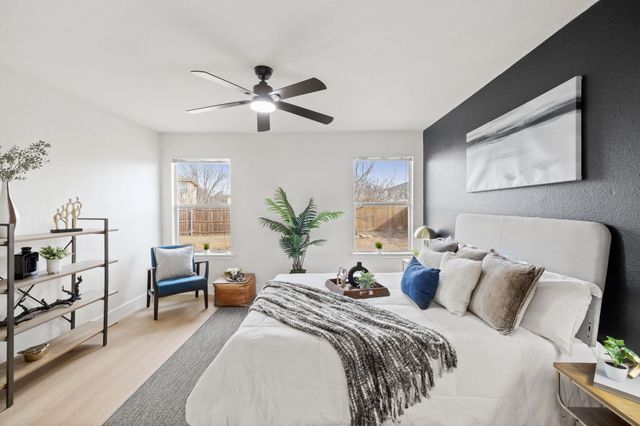 212 Meadow Park DR, Georgetown, TX 78626