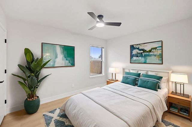 212 Meadow Park DR, Georgetown, TX 78626