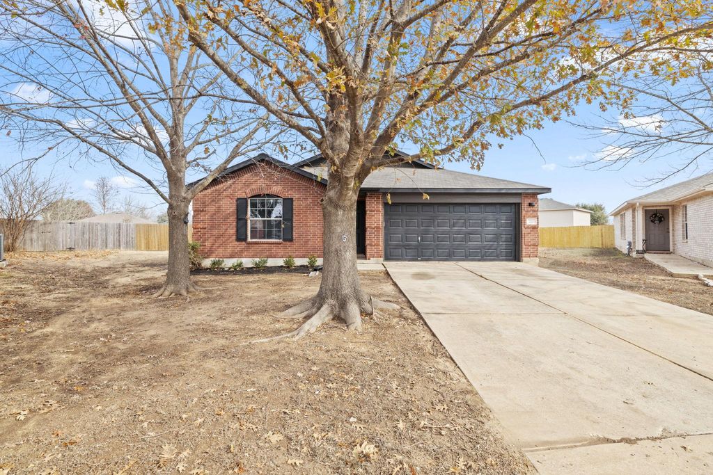 212 Meadow Park DR, Georgetown, TX 78626