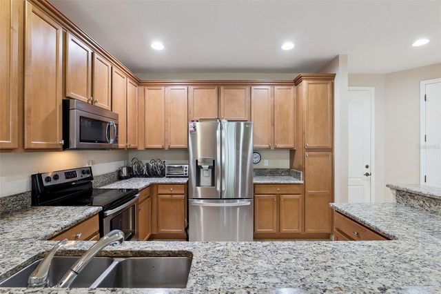 1911 SILVERWEED WAY, Oviedo, FL 32765