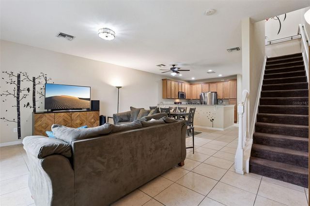 1911 SILVERWEED WAY, Oviedo, FL 32765