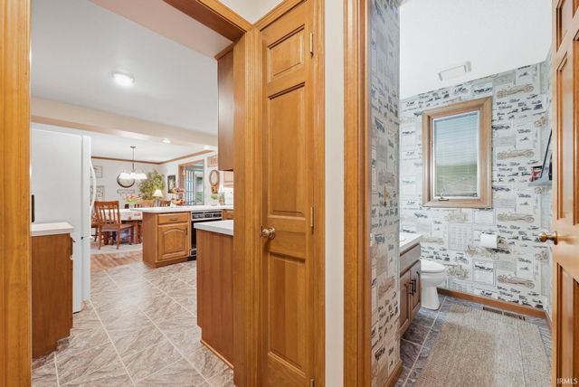 5225 Bedrock Court, Fort Wayne, IN 46825