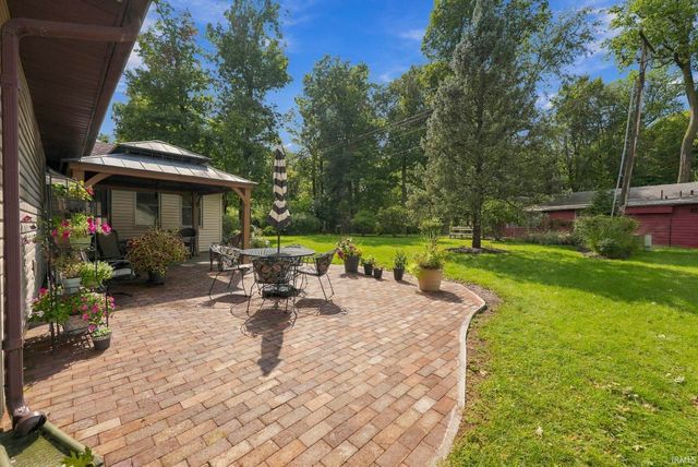 5225 Bedrock Court, Fort Wayne, IN 46825