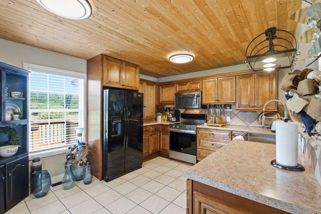 204 Beechwood Drive, Berea, KY 40403
