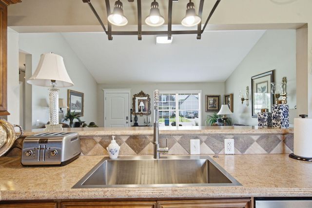 204 Beechwood Drive, Berea, KY 40403