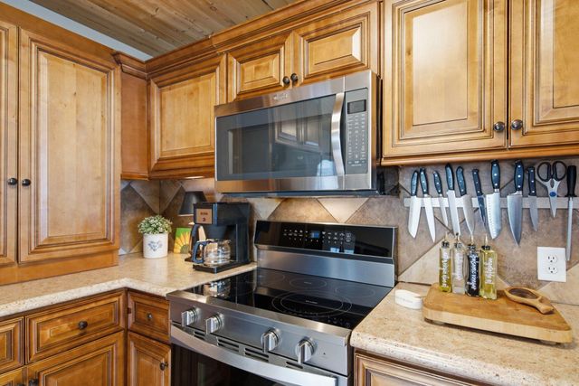 204 Beechwood Drive, Berea, KY 40403
