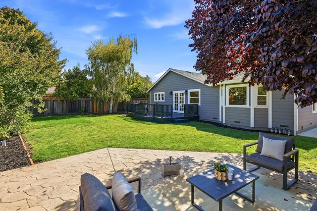 3739 Page Street, Redwood City, CA 94063